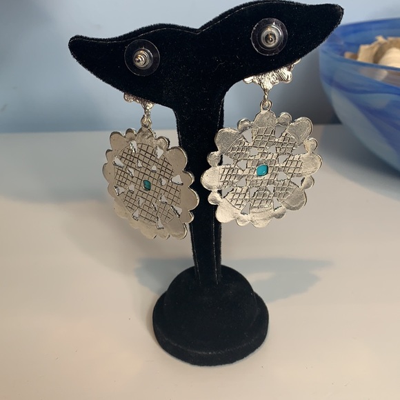 Western Boho Turquoise Natural Stone Earrings - Picture 4 of 5